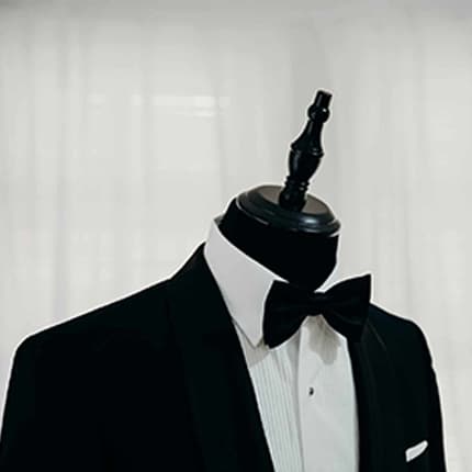 Black and gold male mannequin